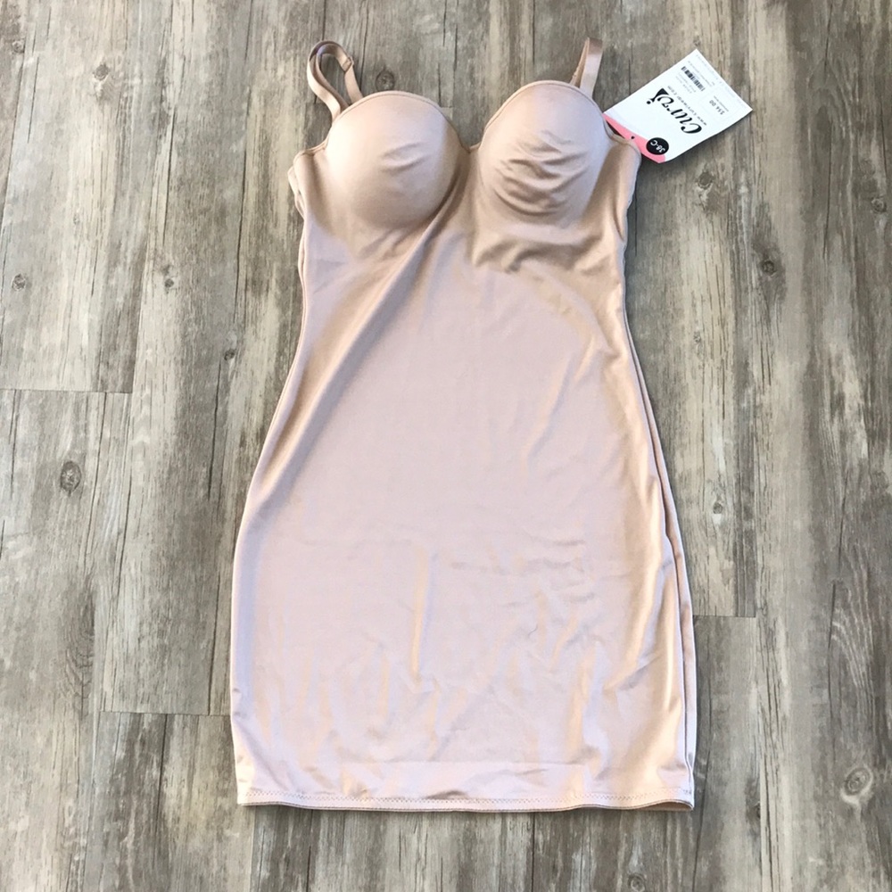 NWT Curves 38 C Nude Comfort Control Shapewear